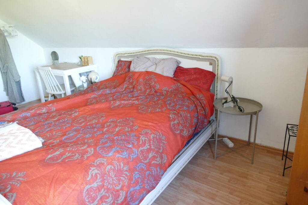 Room 1